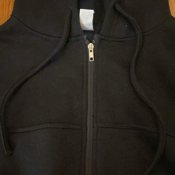 NWT Onzie Women’s Black Cropped Zip Up Hoodie Size M/L - Picture 4 of 10